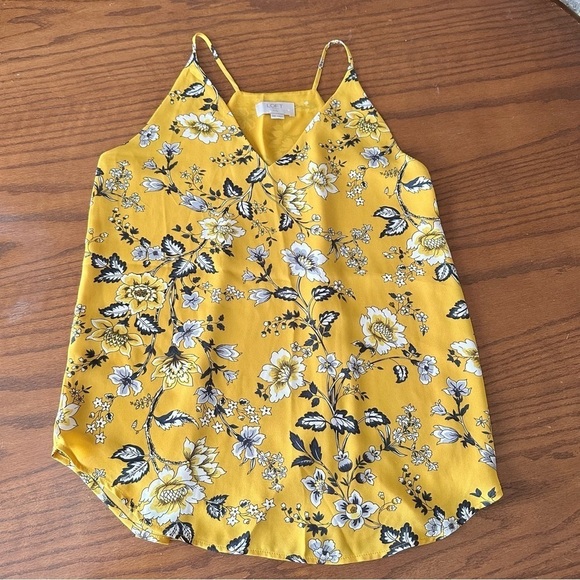 LOFT Tops - Loft XXS Petite Floral Blouse